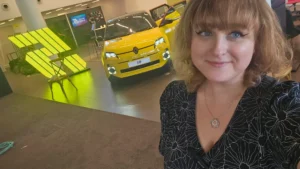 רנו 5 חשמלי (צילום: פלאג מג)