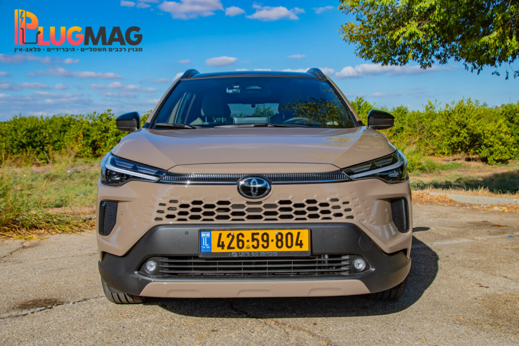 טויוטה קורולה קרוס אדוונצ'ר מבחן דרכים (צילום: פלאג מג)