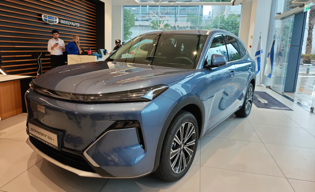 GEELY Starray (צילום: זיו בן ישי)