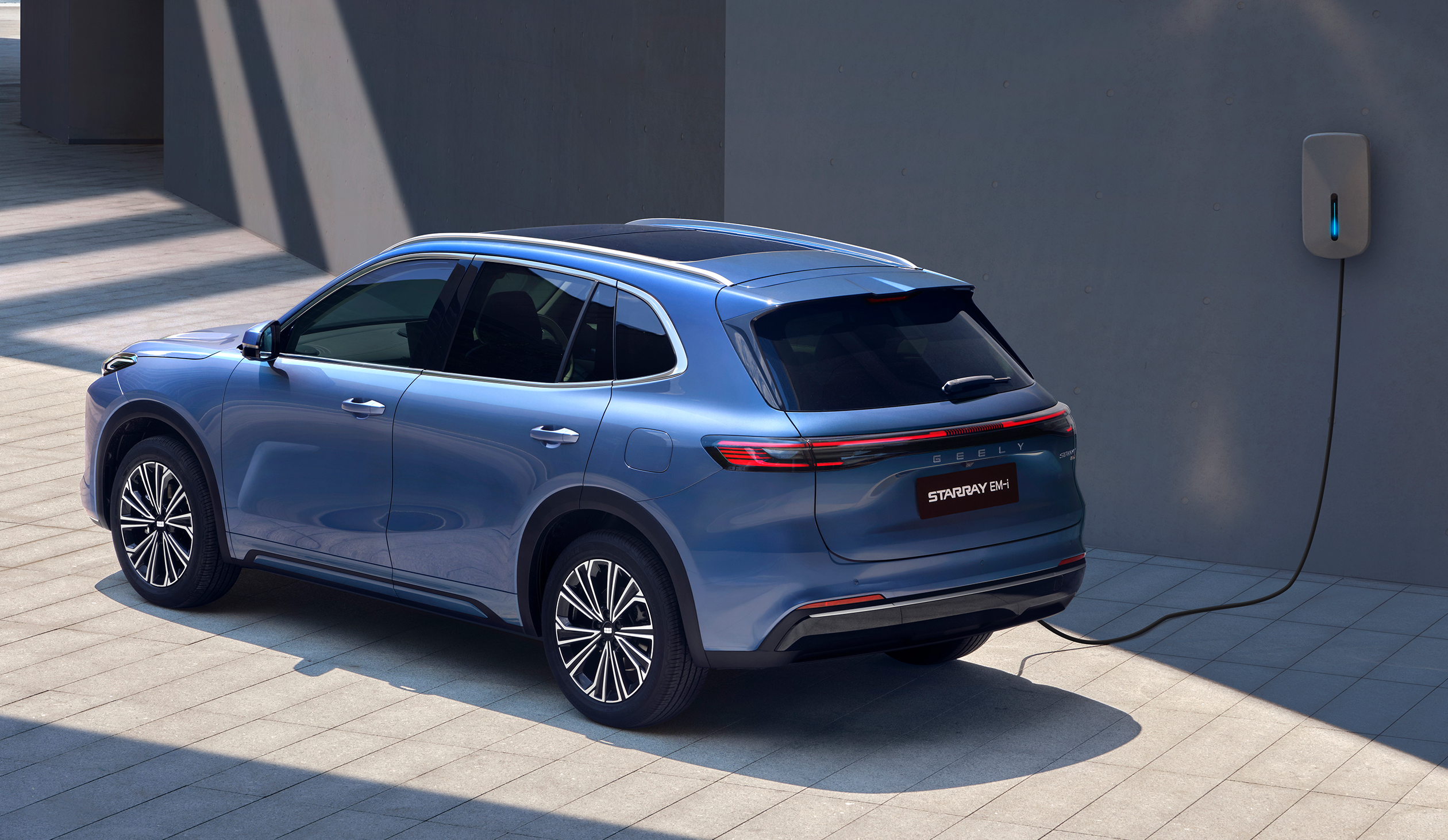 GEELY Starray פלאג אין (צילום: יצרן)
