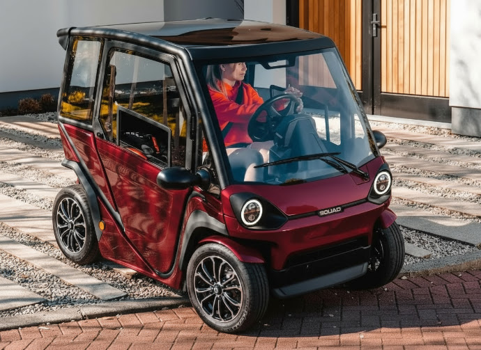 הרכב העירוני מבוסס התוכנה (צילום: Squad Mobility)