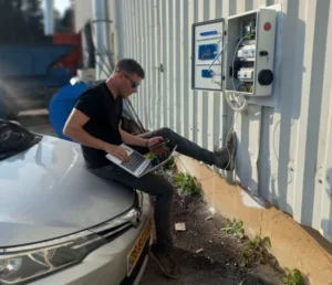 מגדירים לכם את העמדה החדשה (צילום: IPcharge)