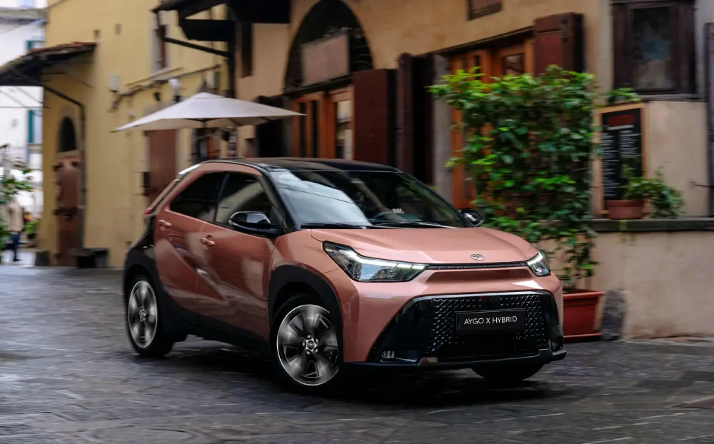 טויוטה Aygo X היברידית (צילום: טויוטה)