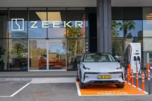 רשת הטעינה המהירה ZEEKR Power מציעה טעינה חינם לחודש ללקוחות החברה (צילום: ZEEKR ישראל)