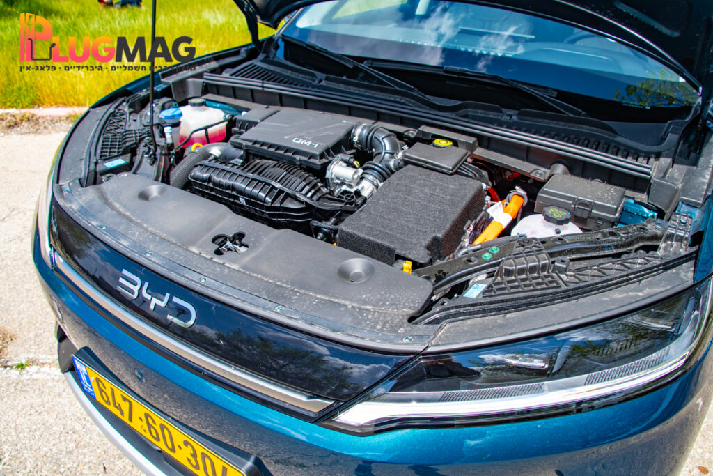 מנוע בהספק של 212 כ"ס - BYD ATTO 2 DM-i (צילום: פלאג מג)
