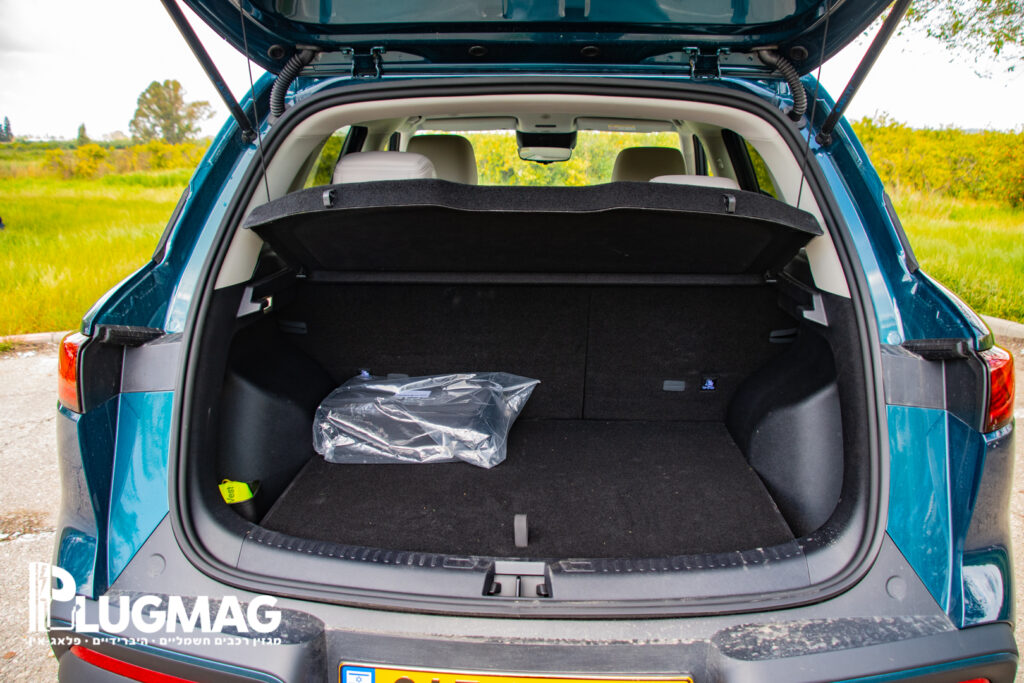 תא המטען של BYD ATTO 2 DM-i (צילום: פלאג מג)