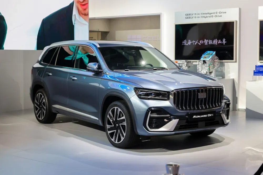 GEELY Monjaro EM-i בתערוכת הרכב של פריז (צילום: GEELY)