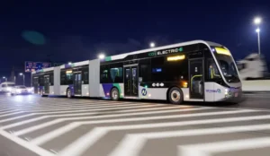 האוטובוס רב-הקיבולת החשמלי הראשון בישראל (צילום: תומר פדר)
